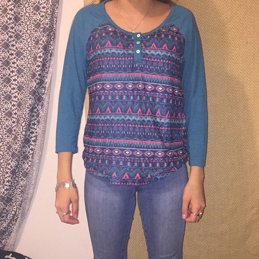 Teal & Tribal pattern half sleeve tee